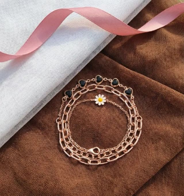 Rose Gold Daisy Heart Bracelet Set