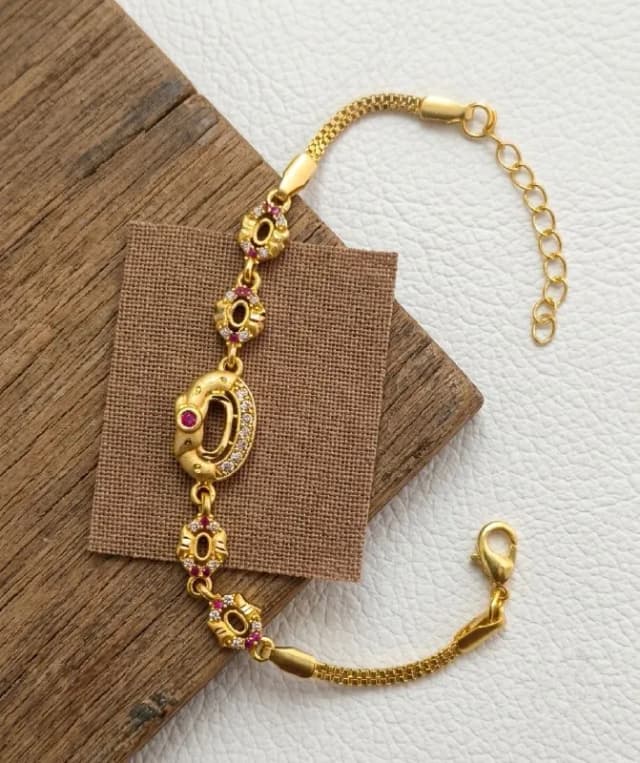Gold Oval Motif Ruby Chain Bracelet