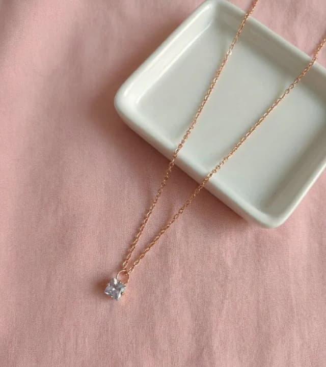Rose Gold Square Solitaire Pendant Chain