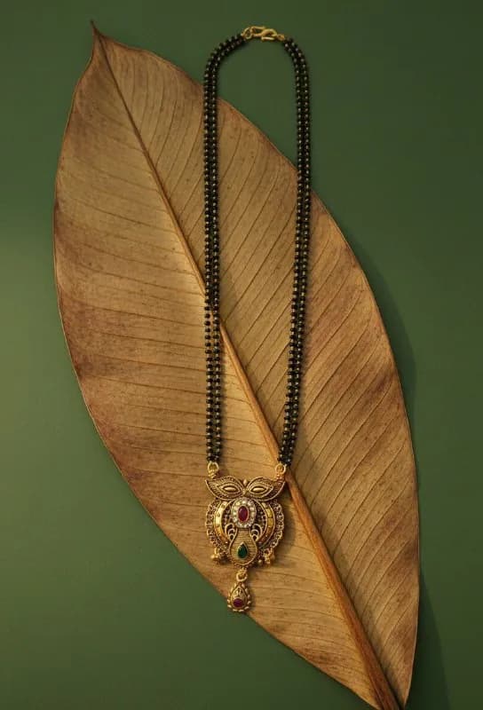 Antique Gold Red Green Oval Mangalsutra