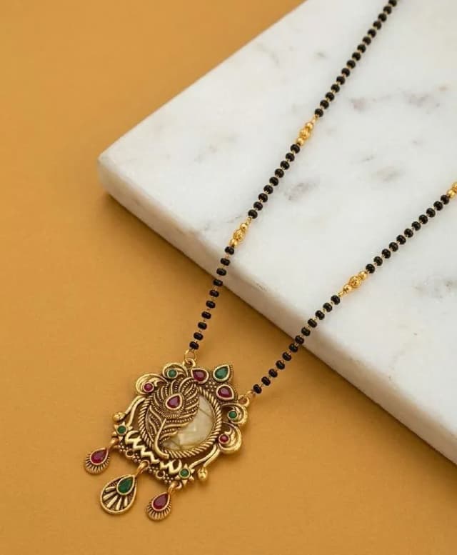 Antique Gold Paisley Kundan Mangalsutra