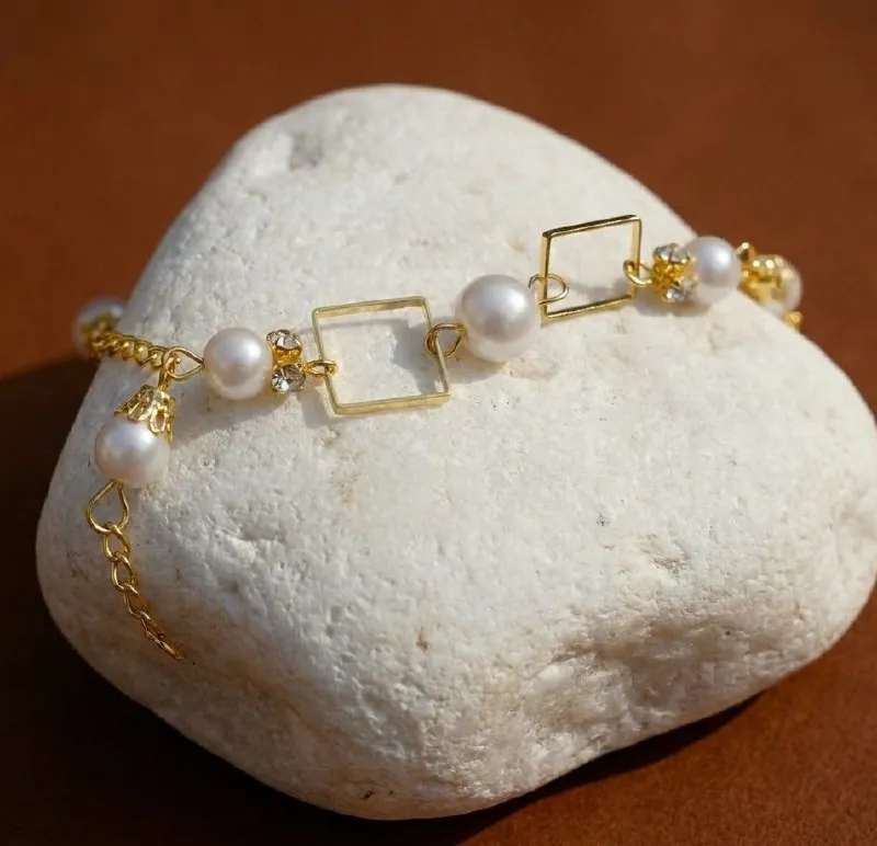 Gold Pearl Square Link Bracelet