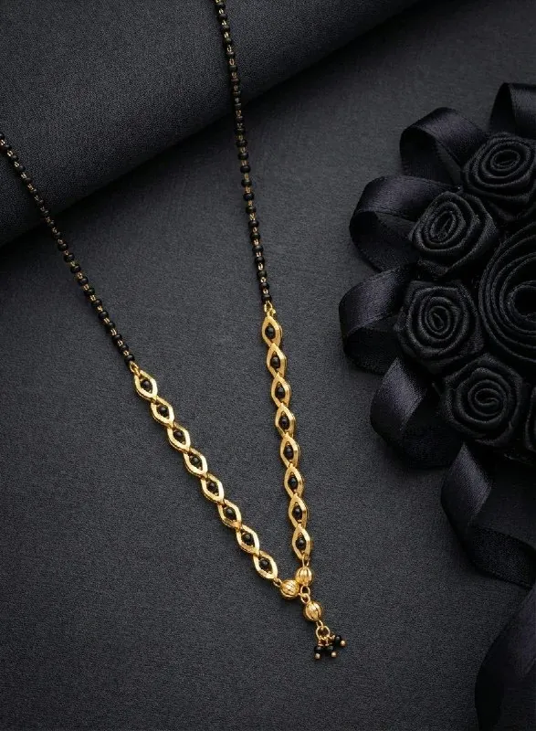 Gold Marquise Link Dokiya Mangalsutra